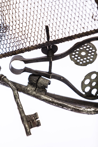 Détails Grille de cheminée 2013